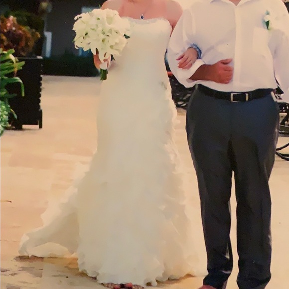 Sophia tolli wedding dress. Size 6. Wedding dress - Picture 6 of 8